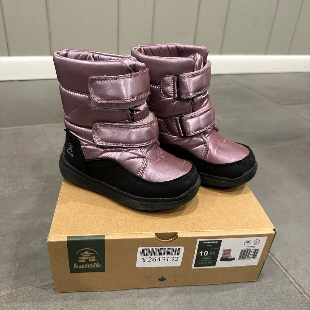 Kamik Snowcutie Toddler Size 10 (EUR 27) Pink Metallic and Black Winter Boots